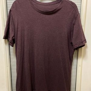 Lululemon 5 year tee large
